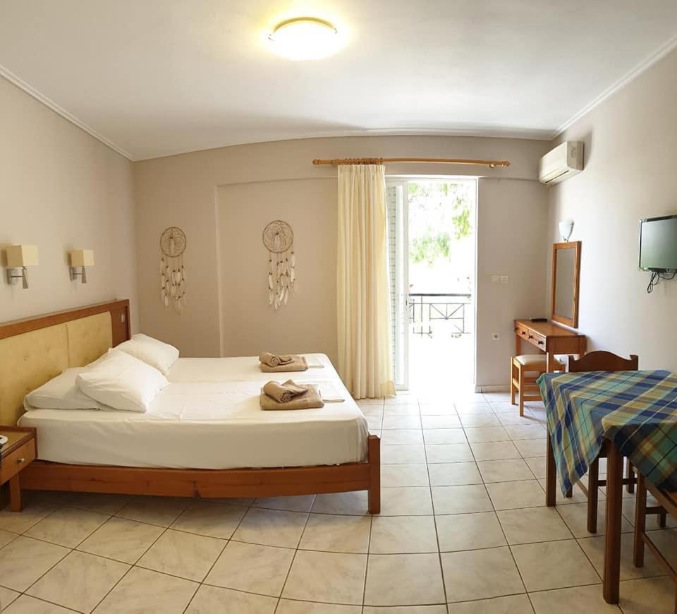 Calypso Beach Hotel 卢特拉艾季普苏 外观 照片