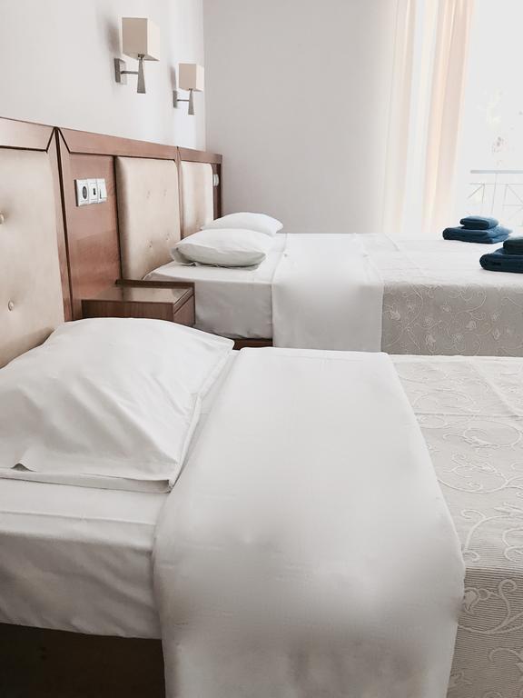 Calypso Beach Hotel 卢特拉艾季普苏 外观 照片